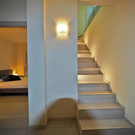 Tino Apartmán *
